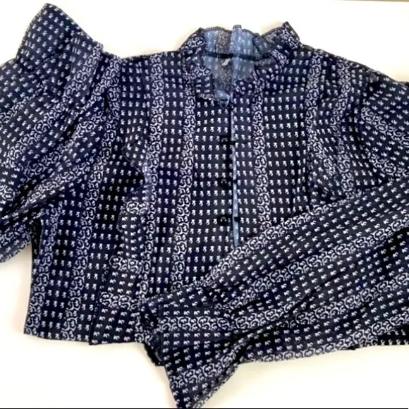 ✨New✨Gorgeous Black & White Partial Button Up Boutique Blouse - Picture 2 of 5